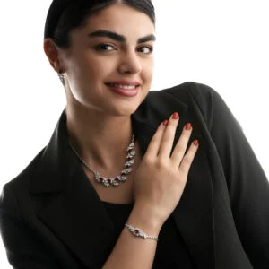 سرویس بر پایه جواهر سه بعدی زنجیر سنگین رنگی