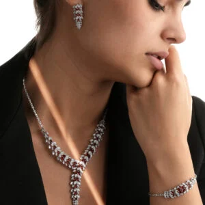 سرویس بر پایه جواهر سه بعدی زنجیر سنگین رنگی