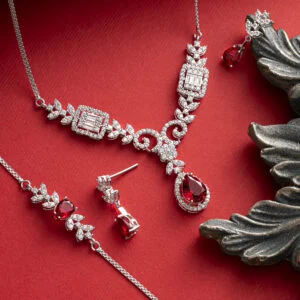 سرویس بر پایه جواهر دوبعدی زنجیر سبک رنگی