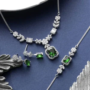 سرویس بر پایه جواهر دوبعدی زنجیر سبک رنگی