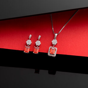 نیم‌ست  بر پایه جواهر دوبعدی  رنگی