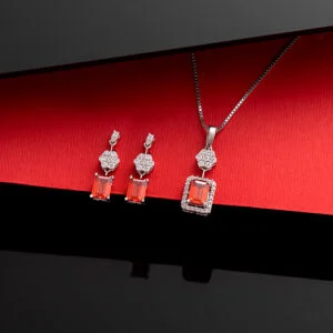 نیم‌ست  بر پایه جواهر دوبعدی  رنگی