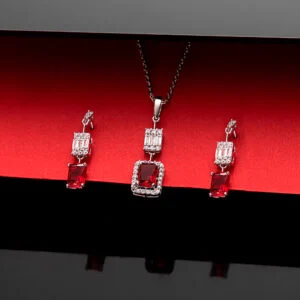 نیم‌ست  بر پایه جواهر دوبعدی  رنگی