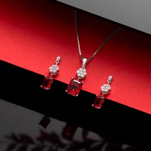 نیم‌ست  بر پایه جواهر دوبعدی  رنگی