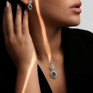 نیم ست بر پایه جواهر سه بعدی رنگی