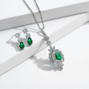 نیم‌ست  بر پایه جواهر دوبعدی  رنگی