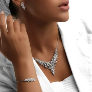 سرویس بر پایه جواهر سه بعدی زنجیر سبک