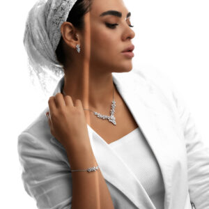 سرویس بر پایه جواهر سه بعدی زنجیر سبک