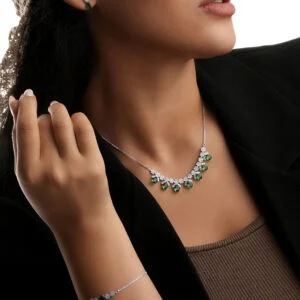 سرویس بر پایه جواهر زنجیر سبک رنگی