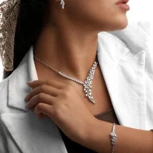 سرویس بر پایه جواهر سه بعدی  زنجیر سنگین