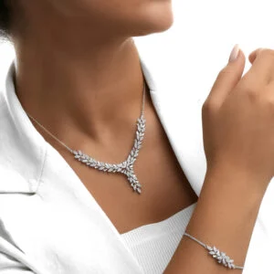 سرویس بر پایه جواهر سه بعدی زنجیر سبک