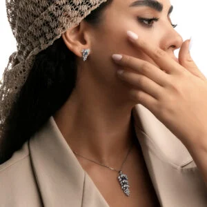 نیم ست سه بعدی بر پایه جواهر رنگی