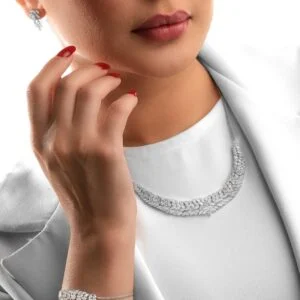 سرویس سه بعدی بر پایه جواهرطوفان سرخ زنجیرسنگین