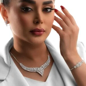 سرویس سه بعدی بر پایه جواهرطوفان سرخ زنجیرسنگین