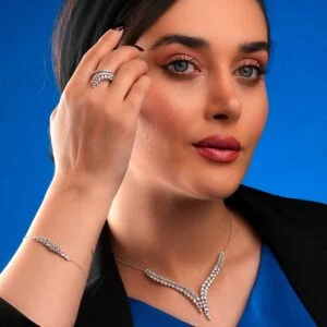 سرویس سه بعدی بر پایه جواهرطوفان سرخ زنجیربیزمارک