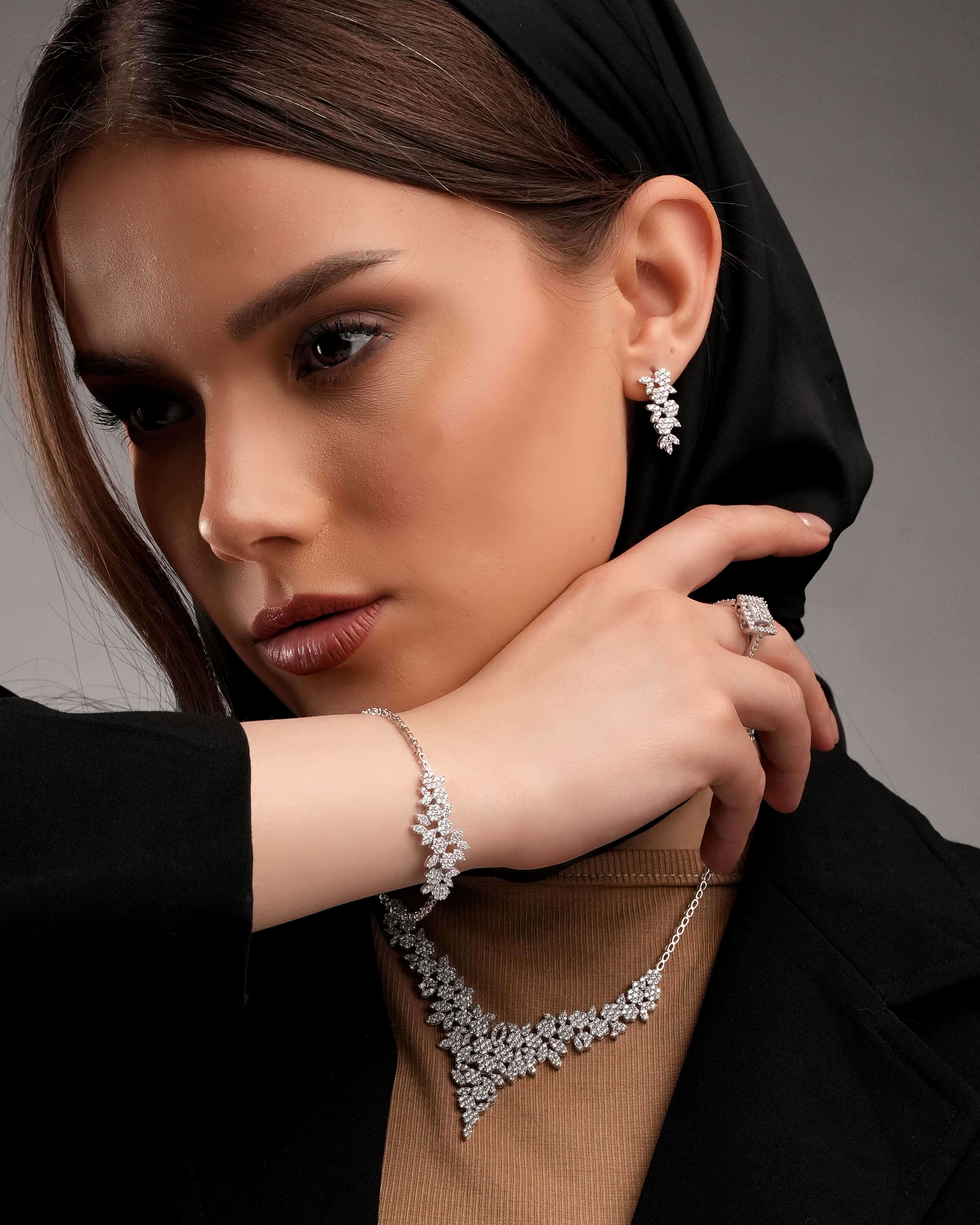 سرویس اتمی بر پایه جواهر زنجیر سنگین فلاور