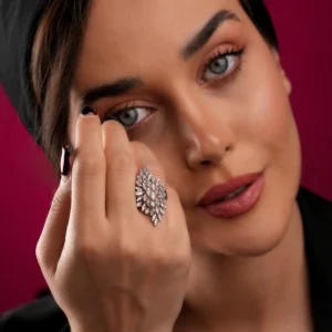 انگشتر بر پایه جواهر سه بعدی