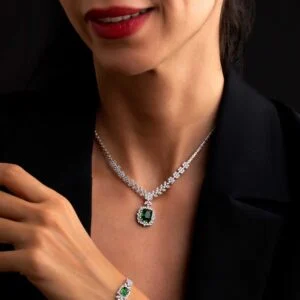 سرویس اتمی  بر پایه جواهر  زنجیر سنگین  رنگی